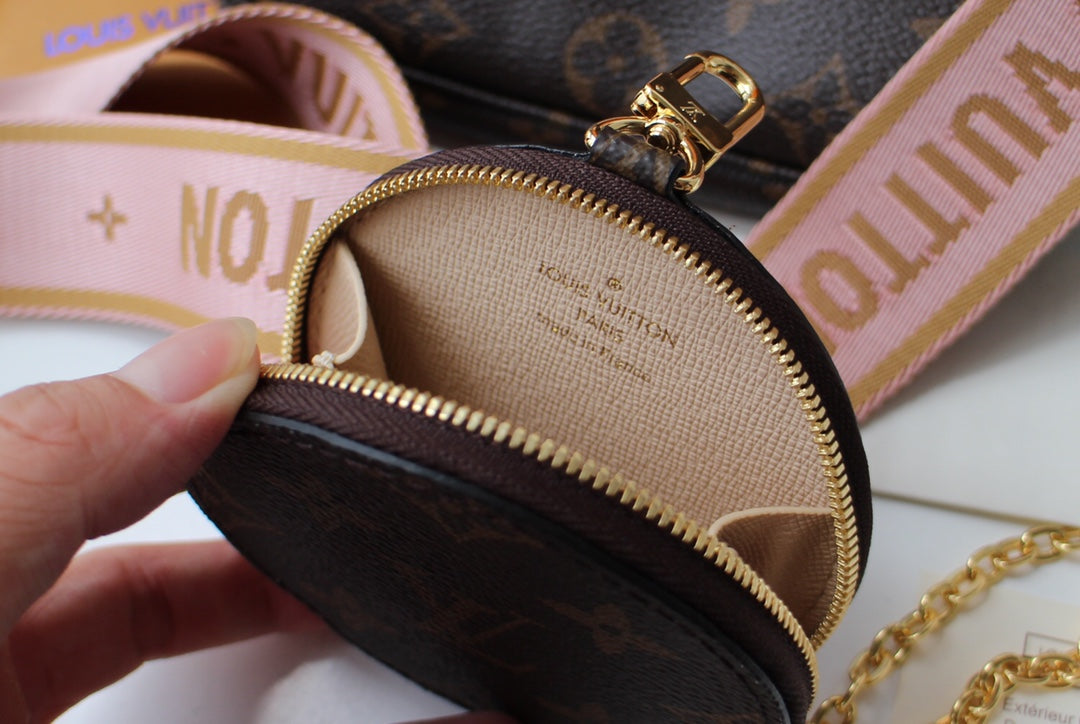 LV Multi Pochette Accessoires Monogram Canvas Cowhide GHW