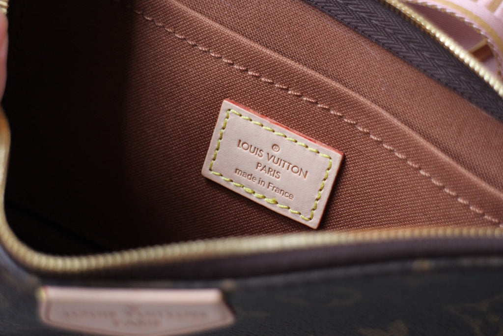 LV Multi Pochette Accessoires Monogram Canvas Cowhide GHW