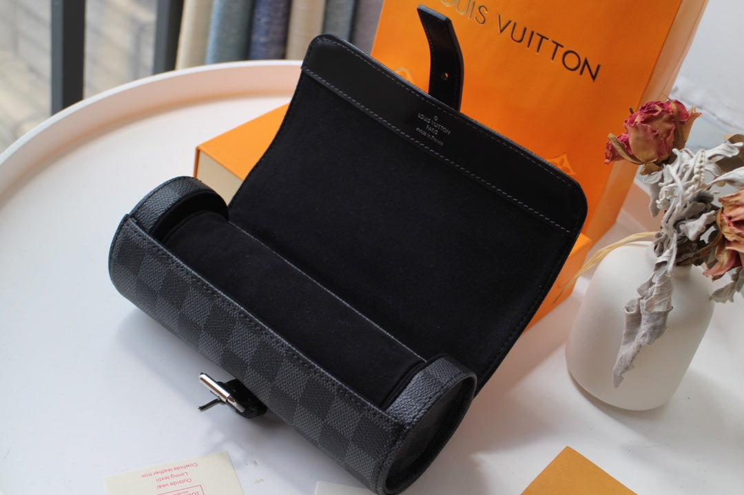 LV M47530 3 Watch Case Black Damier Graphite & Cowhide HW