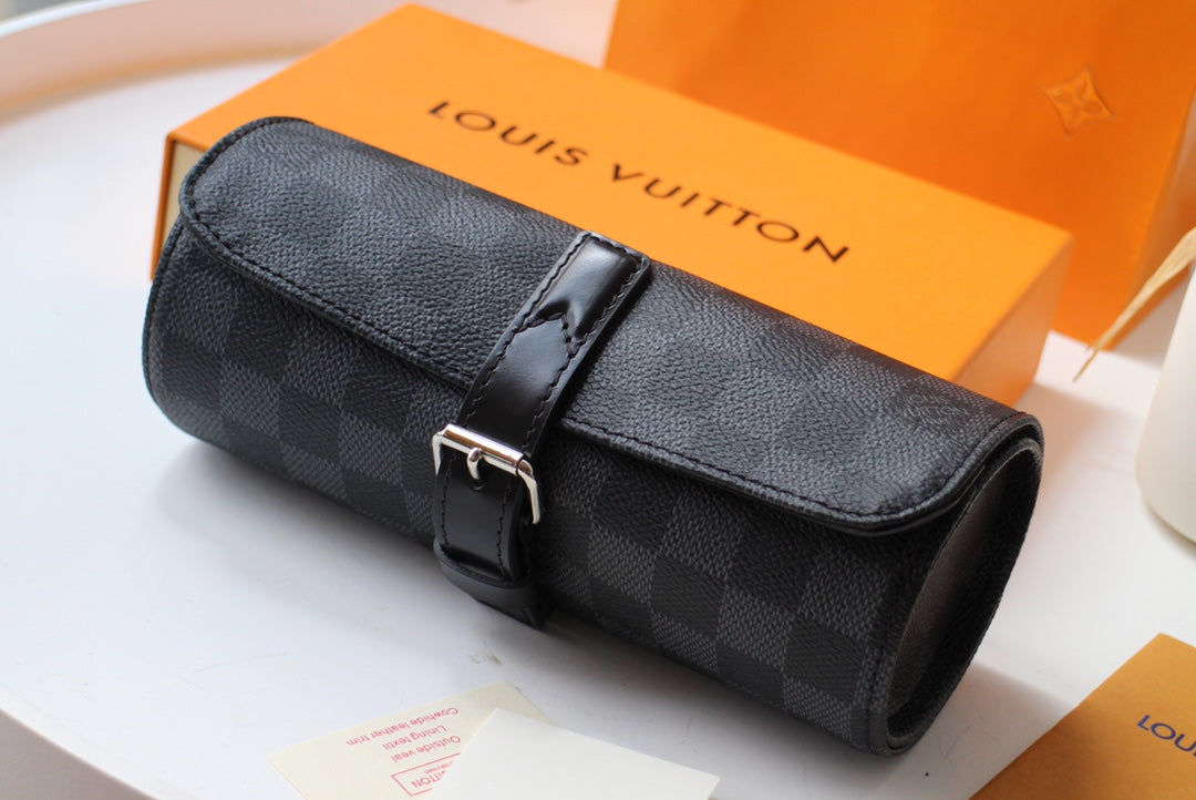 LV M47530 3 Watch Case Black Damier Graphite & Cowhide HW