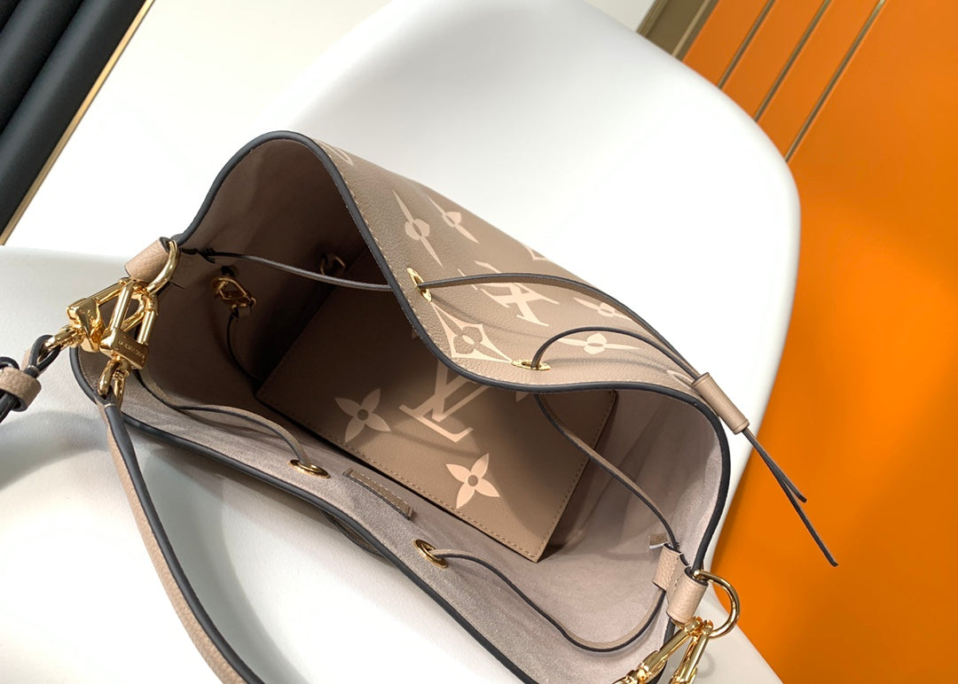 LV NéoNoé MM Tourterelle Gray & Cream  Embossed Monogram Empreinte Cowhide 268066