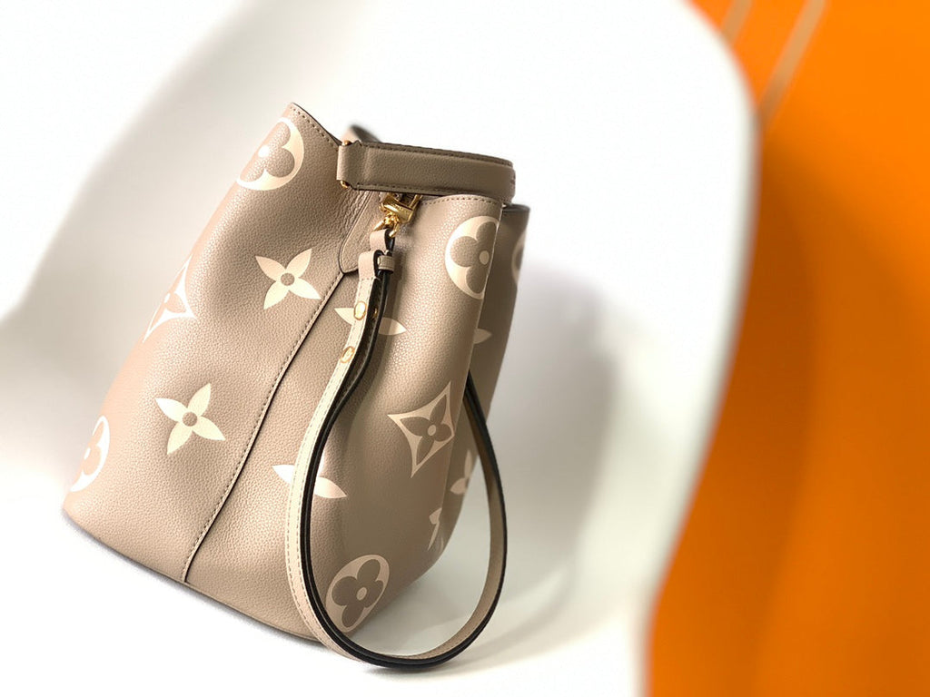 LV NéoNoé MM Tourterelle Gray & Cream  Embossed Monogram Empreinte Cowhide 268066