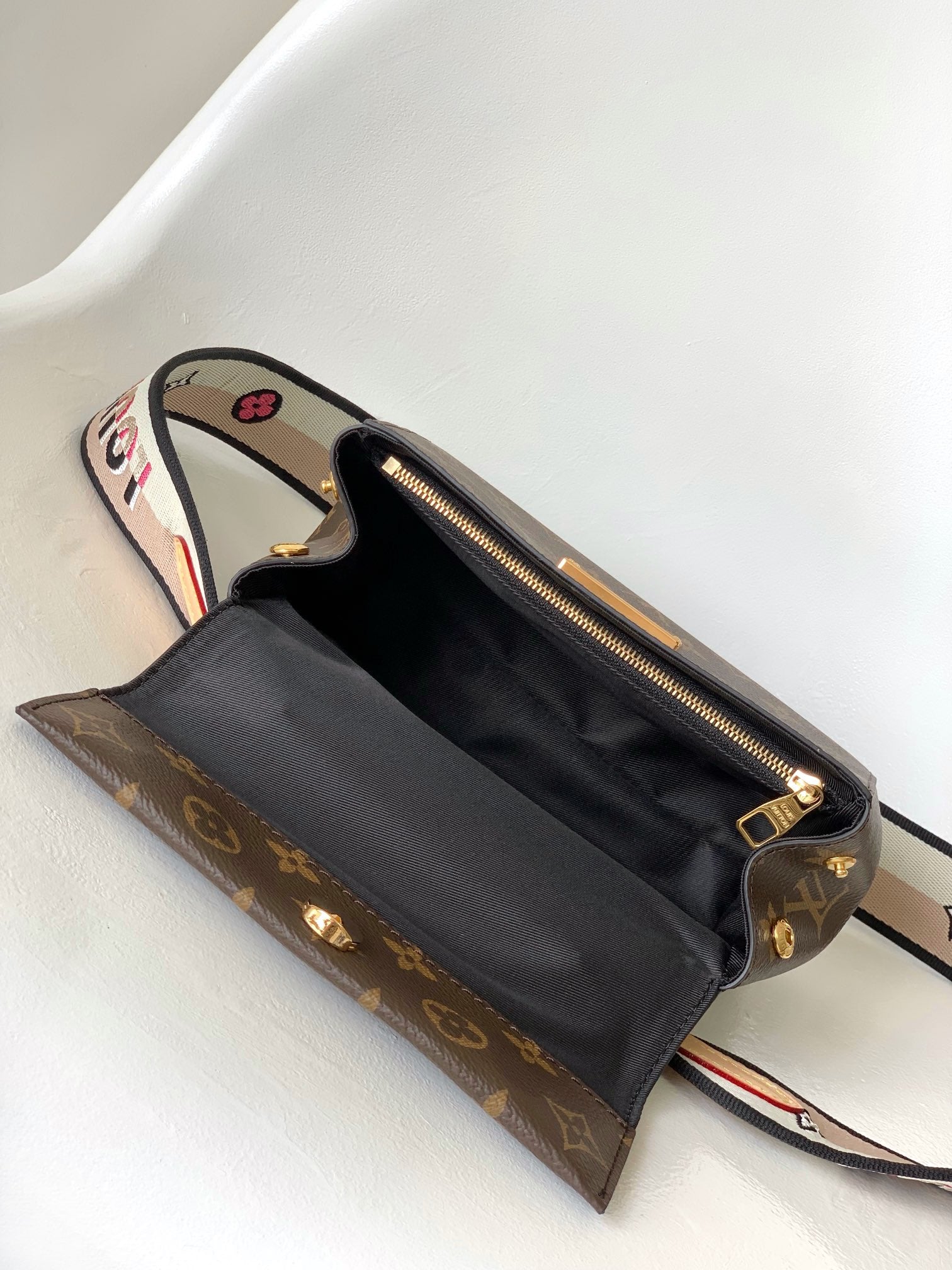 LV Cluny Mini Bag Brown Monogram Canvas Beige Cowhide 268762