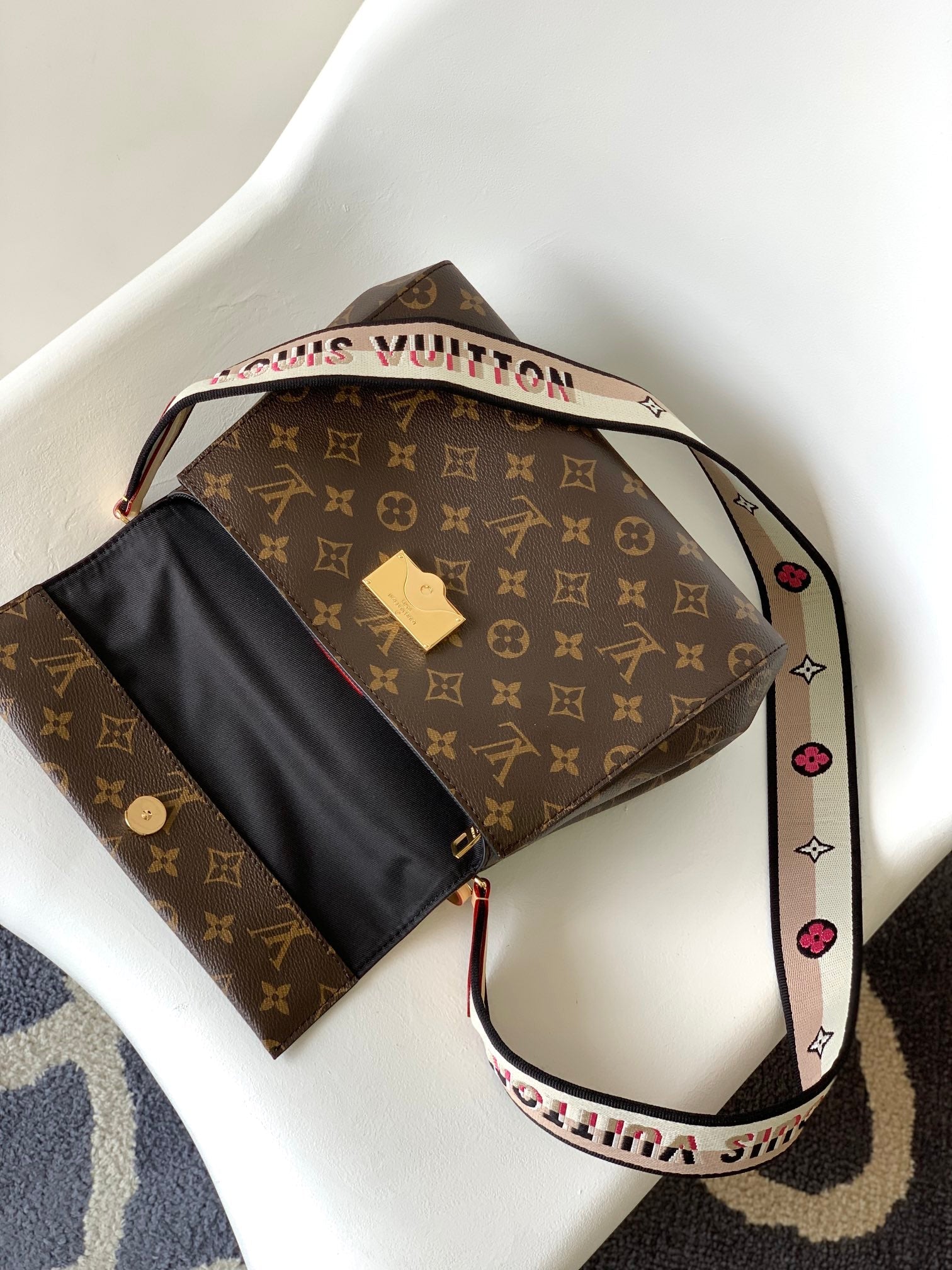 LV Cluny BB Bag Brown Monogram Canvas Beige Cowhide 268760