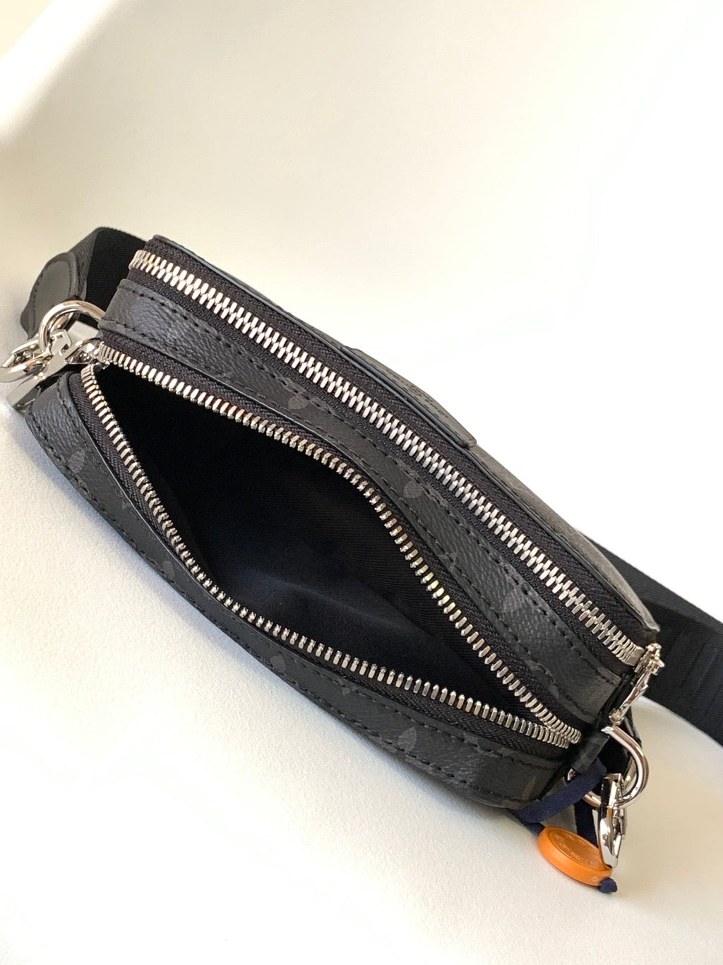 LV Alpha Wearable Wallet Black Monogram Canvas 268782