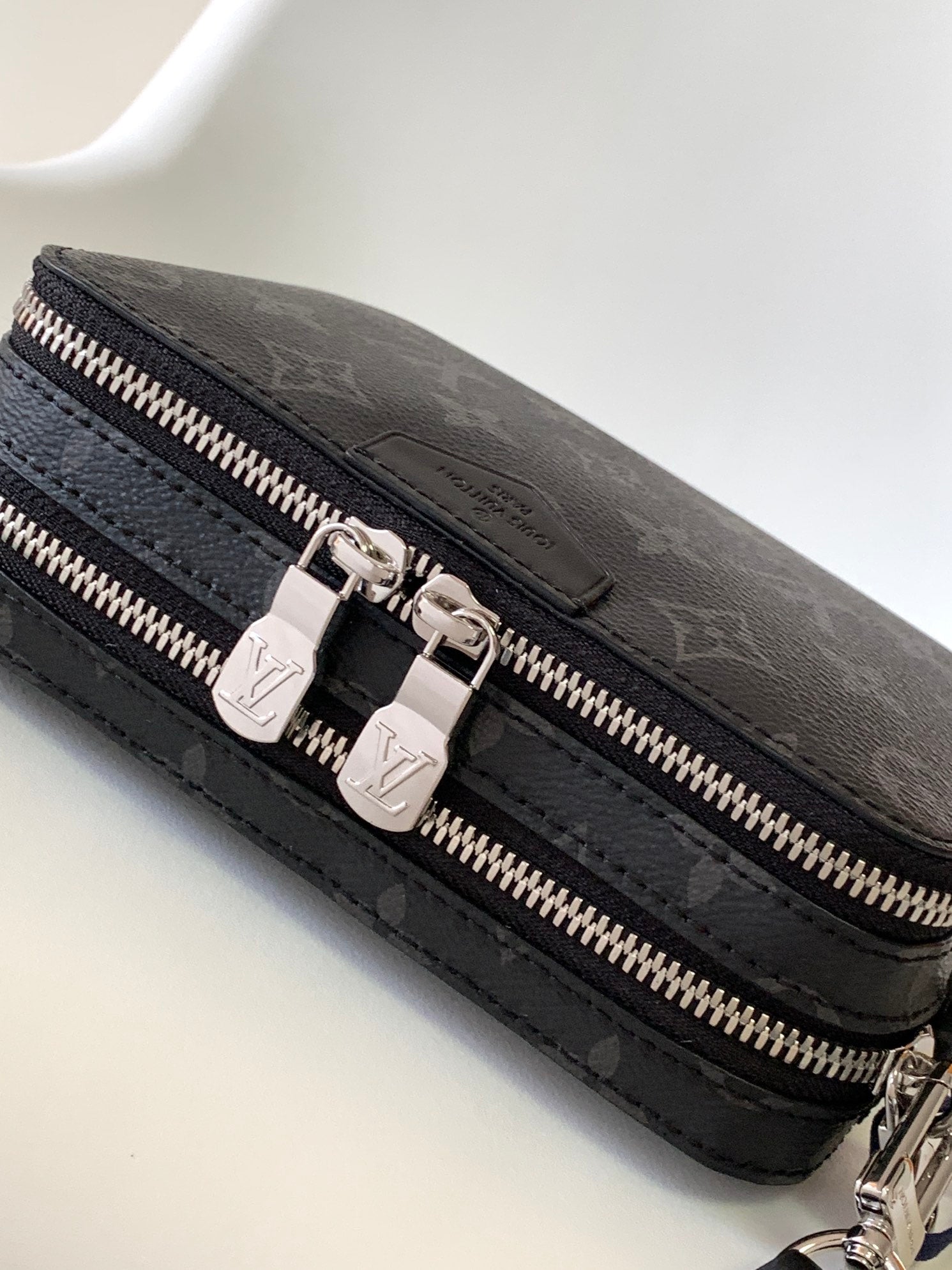 LV Alpha Wearable Wallet Black Monogram Canvas 268782