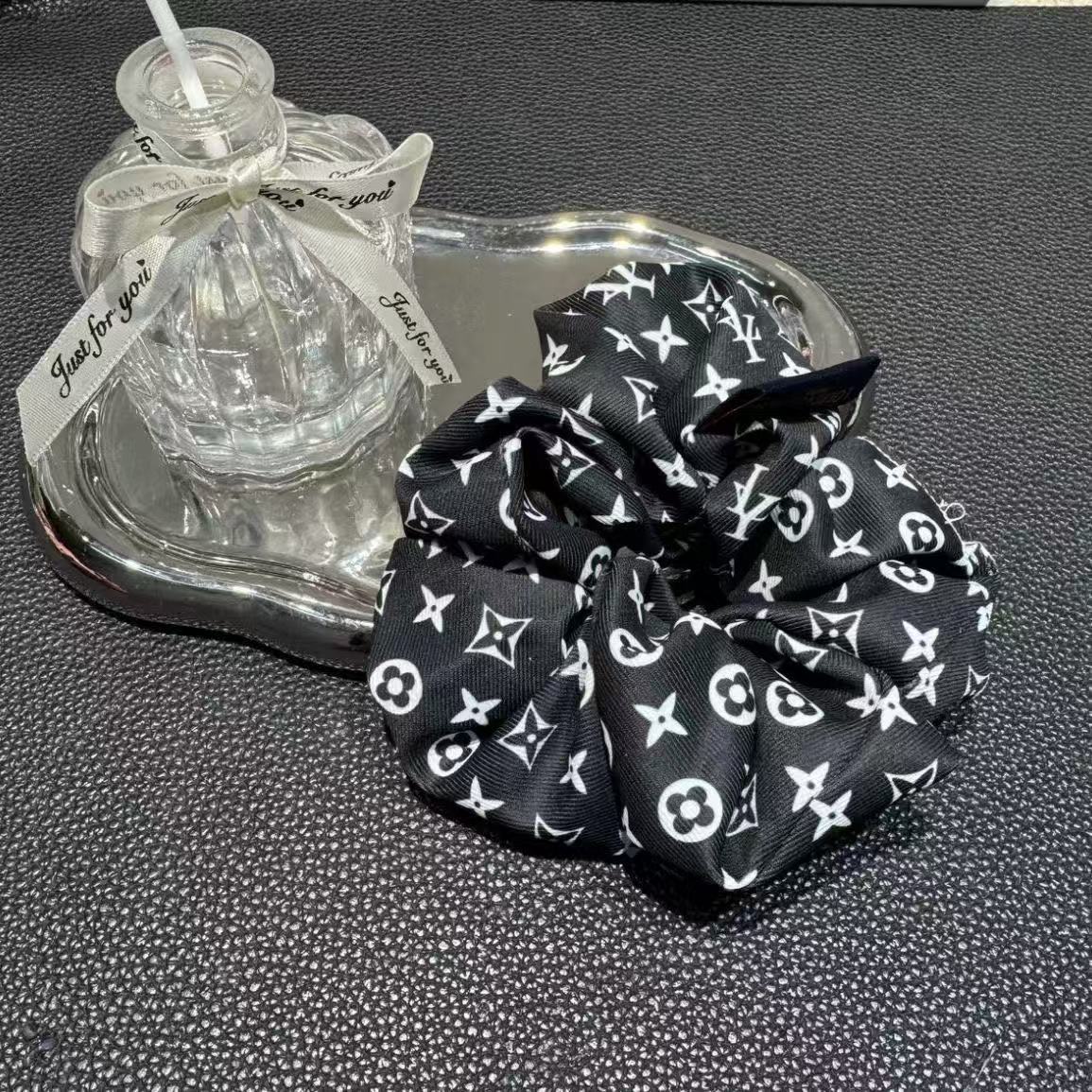 Fashion Luxury Hair Tie 01s