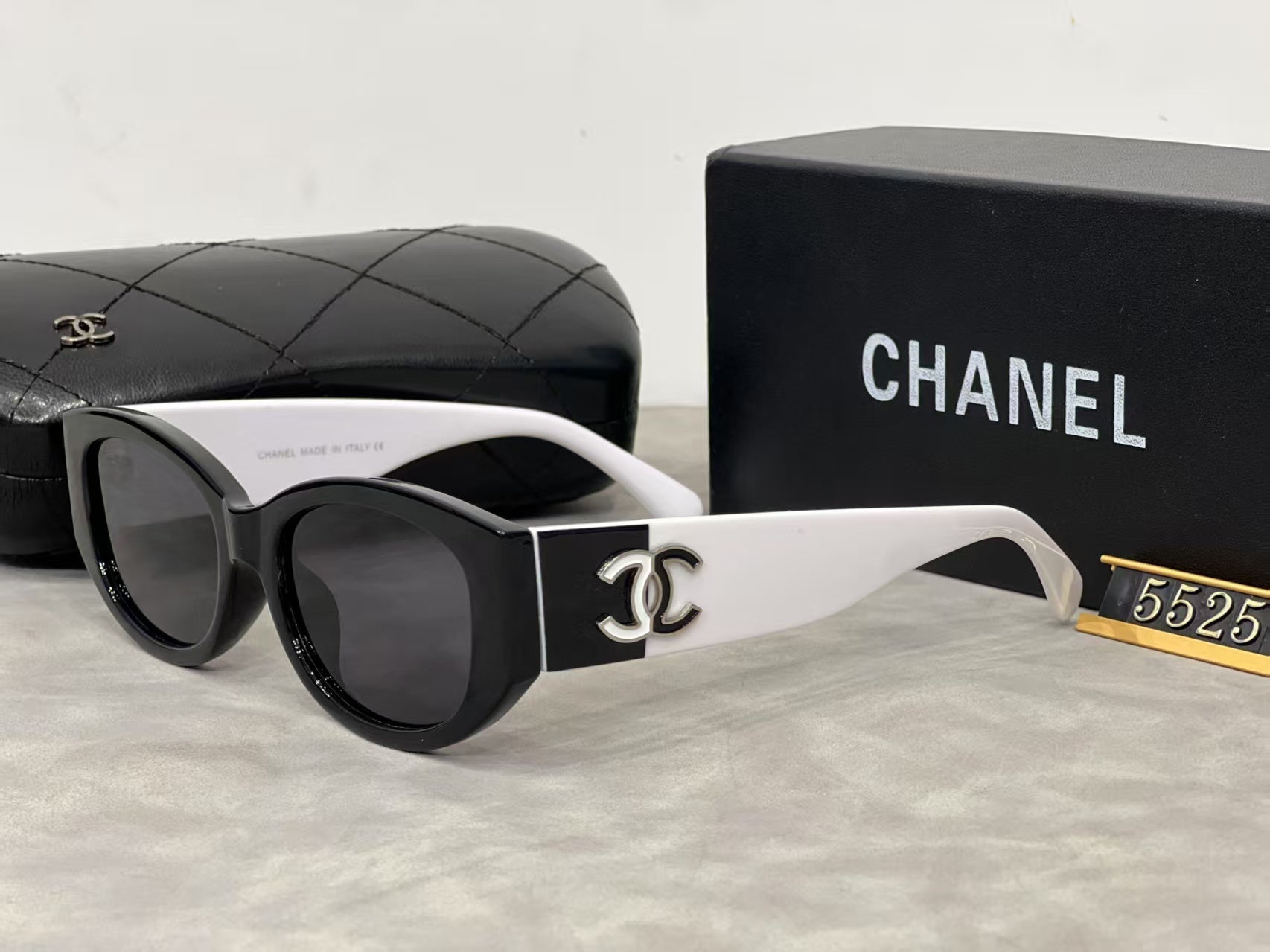 Fashion Sunglasses—5525s-sss