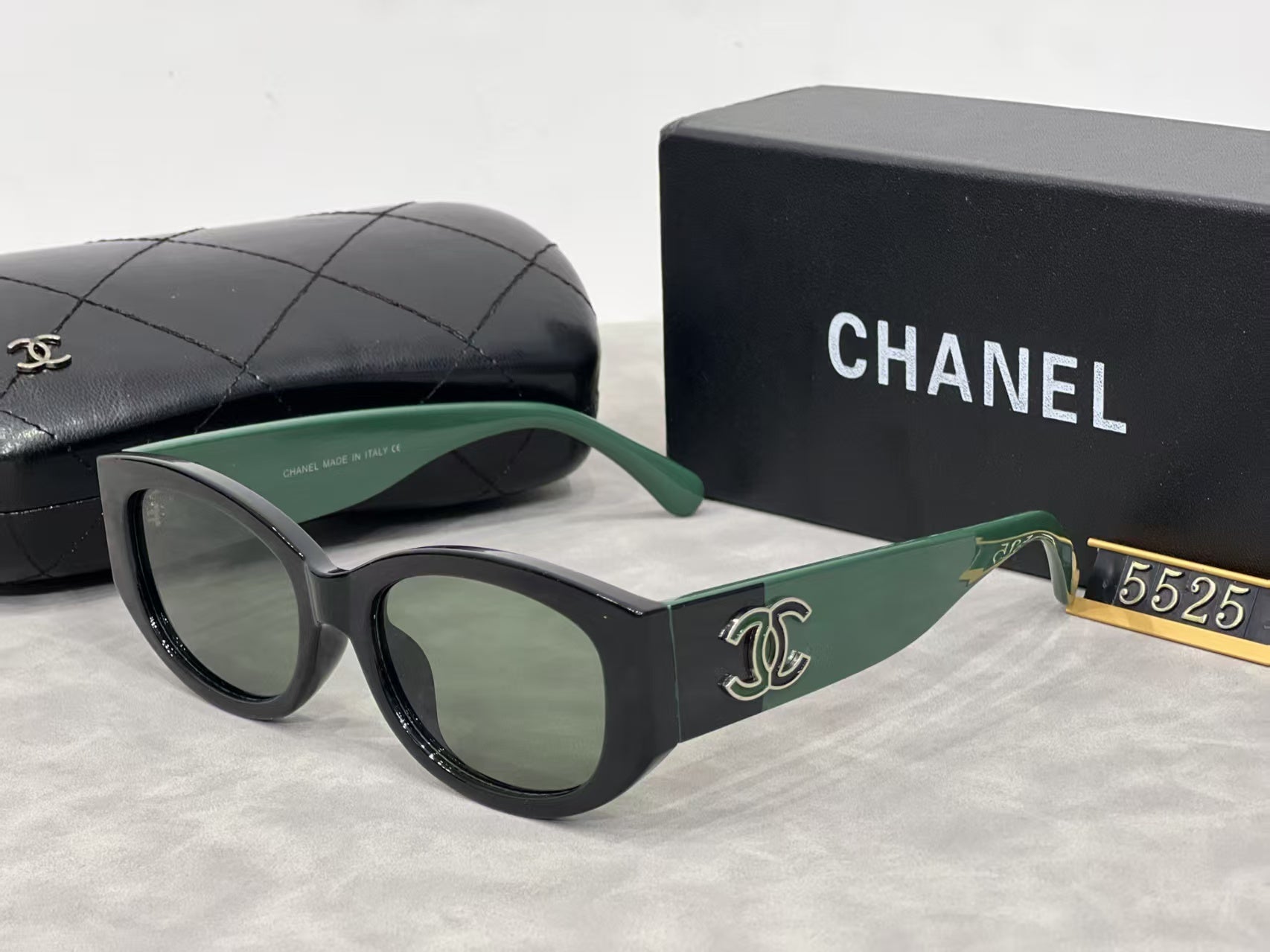 Fashion Sunglasses—5525s-sss