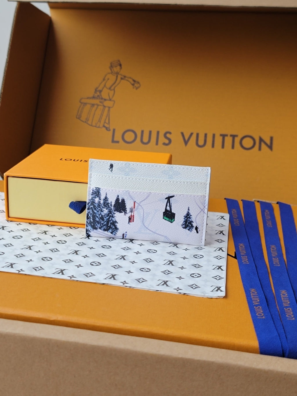 LV Double Card Holder Featuretiny Sport Scenes Printed Cowhide