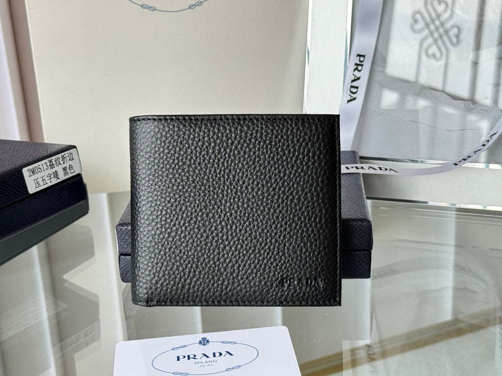 Pra 2M0513 Logo-Debossed Wallet 11cm Black lychee-grained cowhide