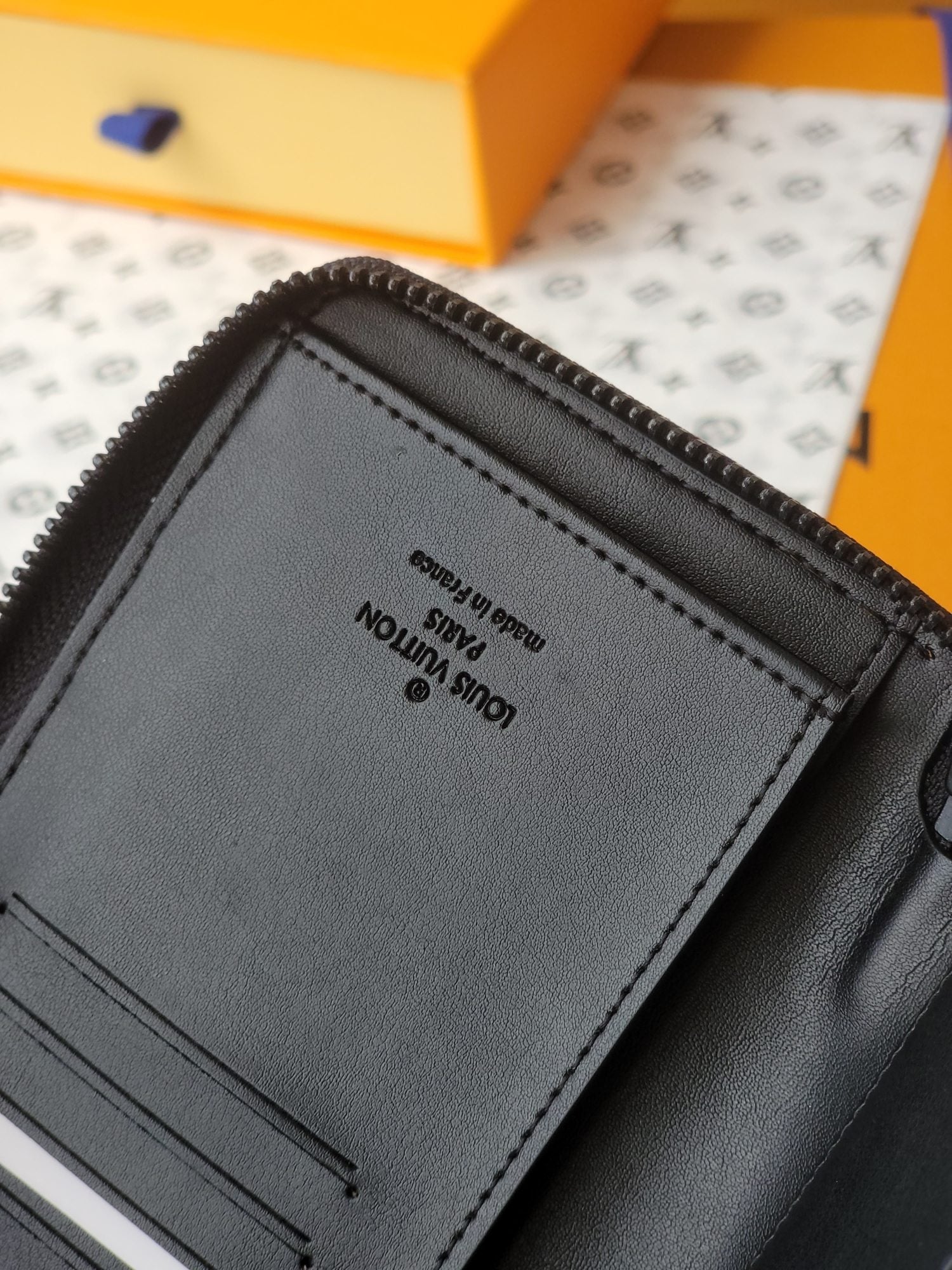 LV M81830Zippy Vertical Wallet  Brown Crocodile Leather (Copy)
