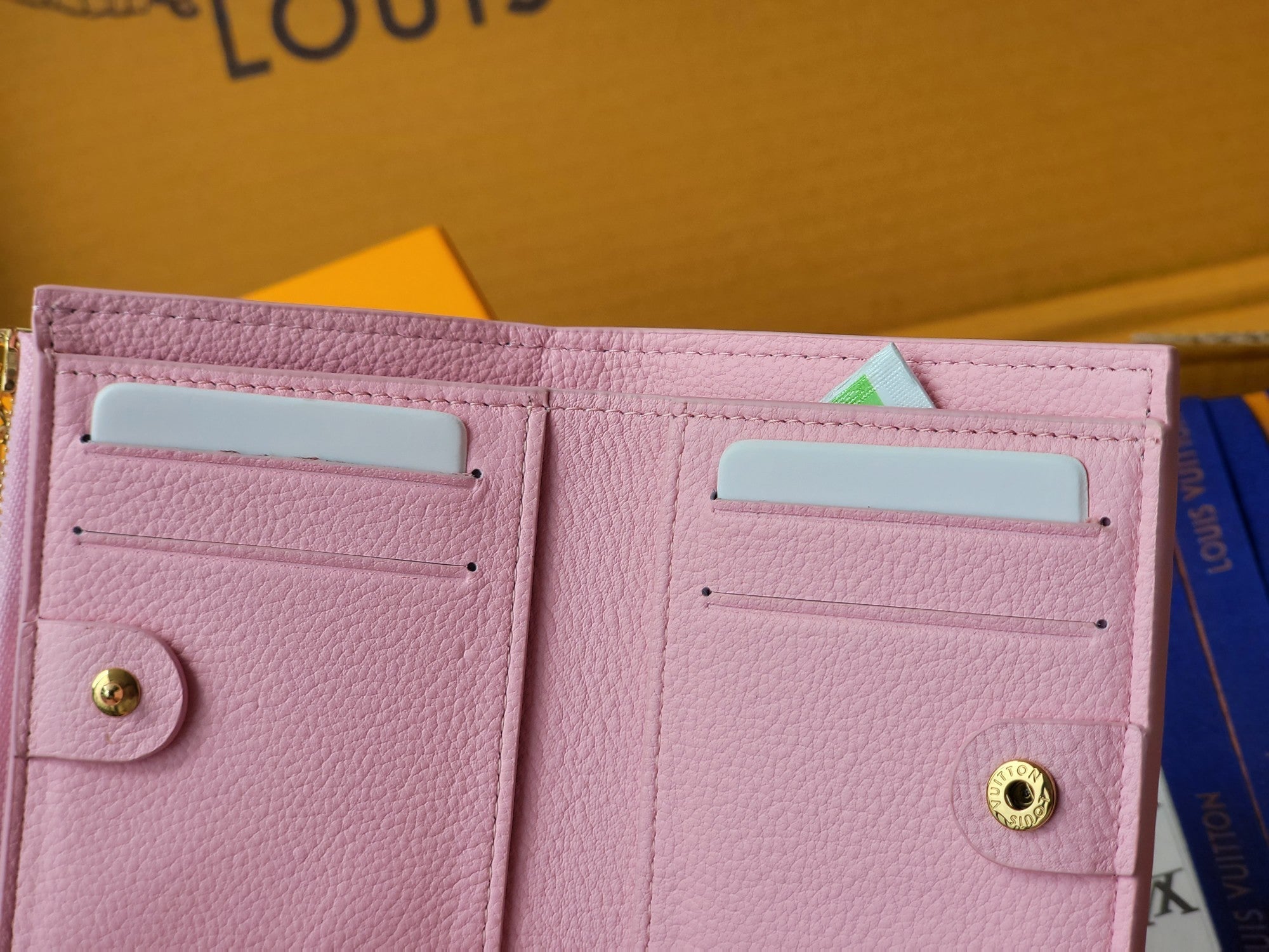 LV M14655Lisa Wallet Pink Monogram Embossed cowhide GHW