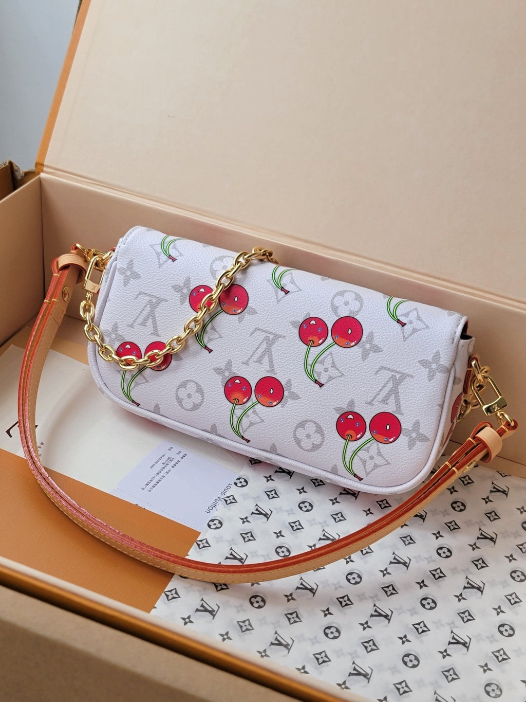 LV x TM M14239  Wallet On Chain Ivy White Monogram cherry Canvas GHW