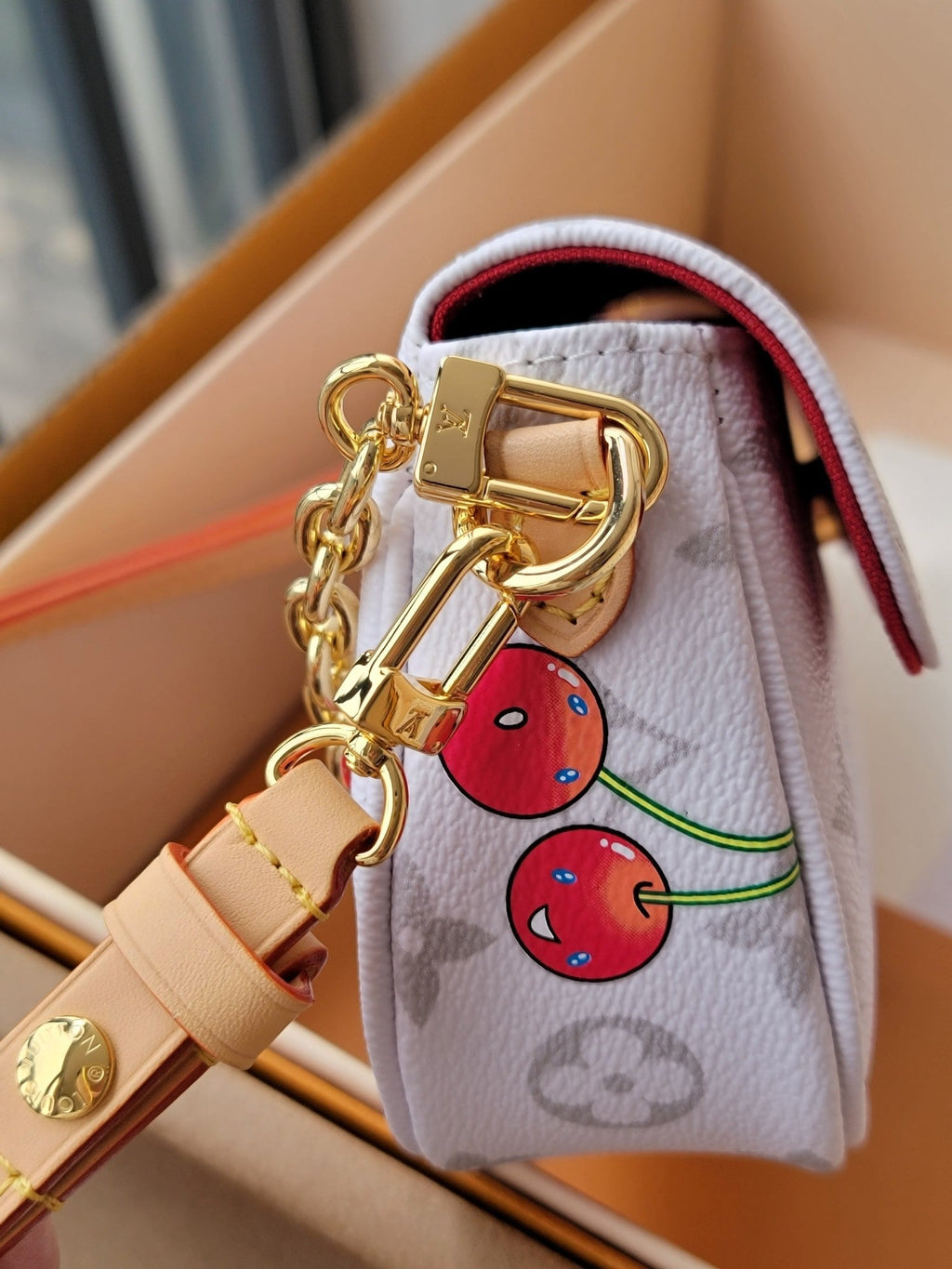 LV x TM M14239  Wallet On Chain Ivy White Monogram cherry Canvas GHW