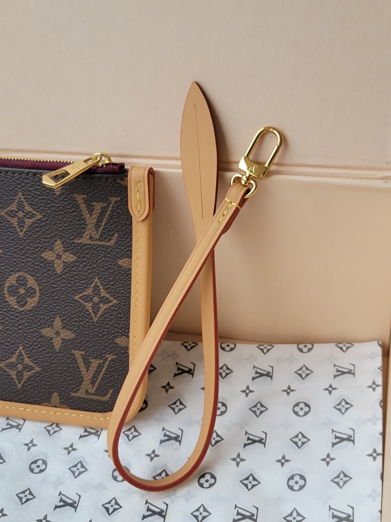 LV M46203 Carryall Pochette Brown Monogram Canvas & Cowhide