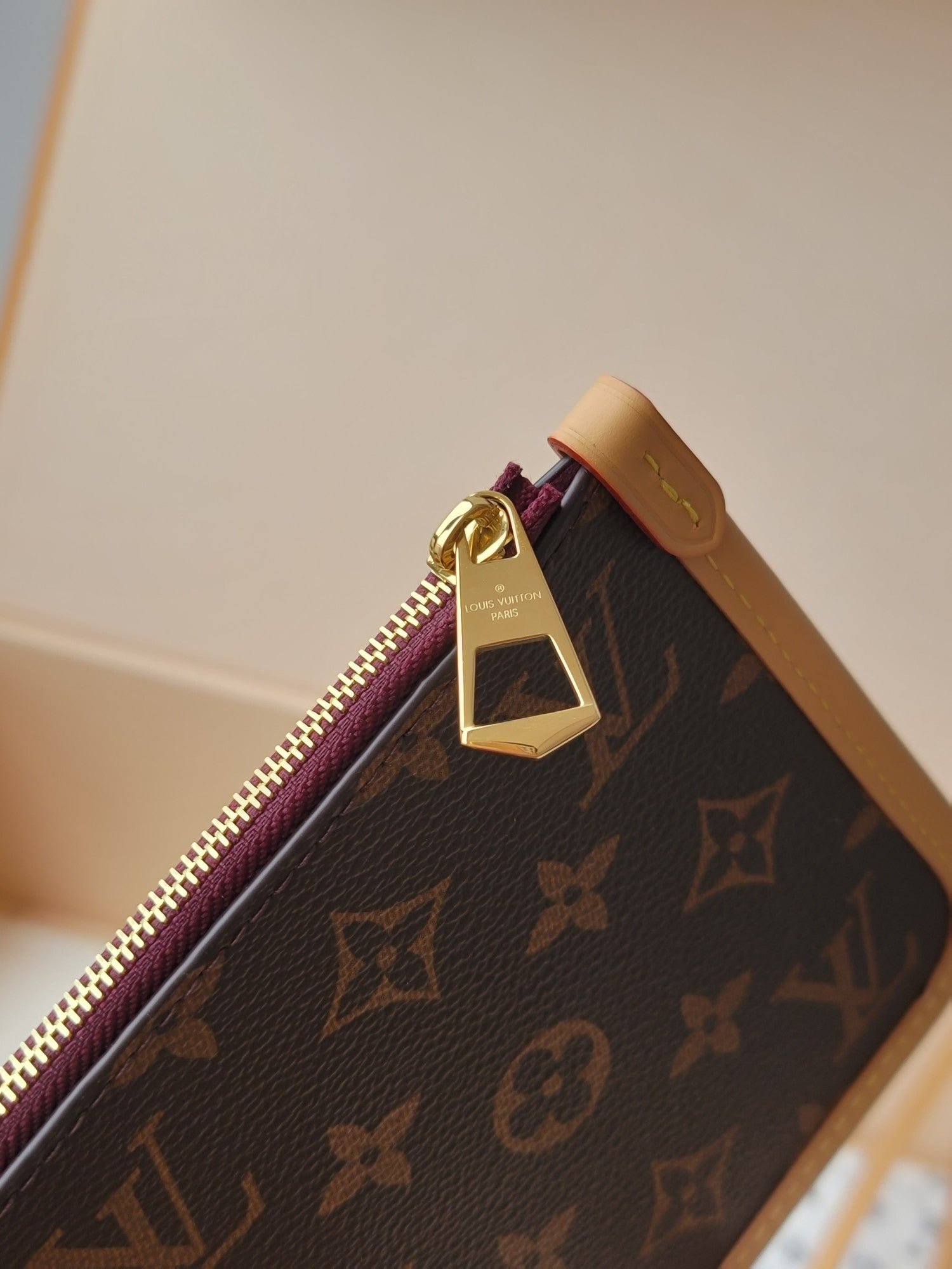 LV M46203 Carryall Pochette Brown Monogram Canvas & Cowhide
