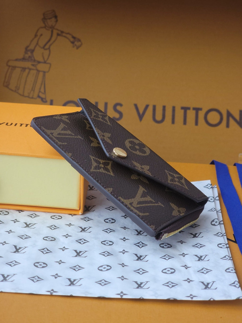 LV Card Holder Recto Verso Brown Monogram Canvas & Cowhide GHW