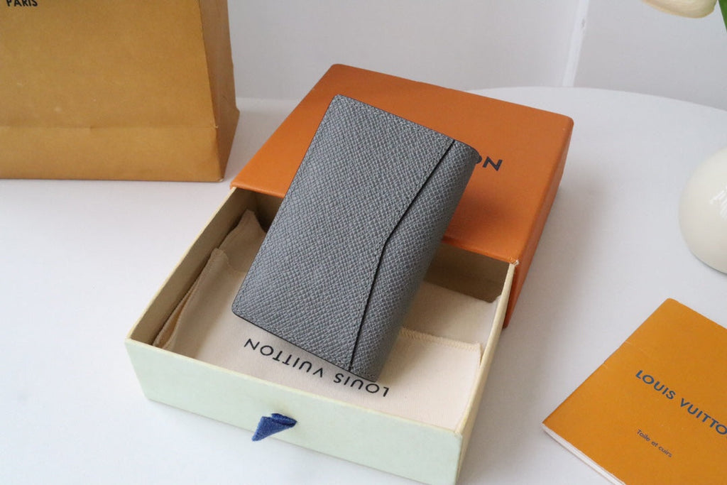 LV M11581 Pocket Organizer Gray Blue Cowhile 224134