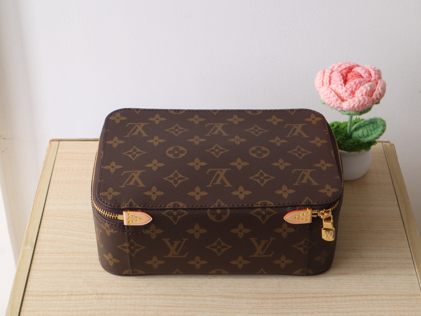 LV M43689 Packing Cube MM Brown Monogram Canvas & Cowhide