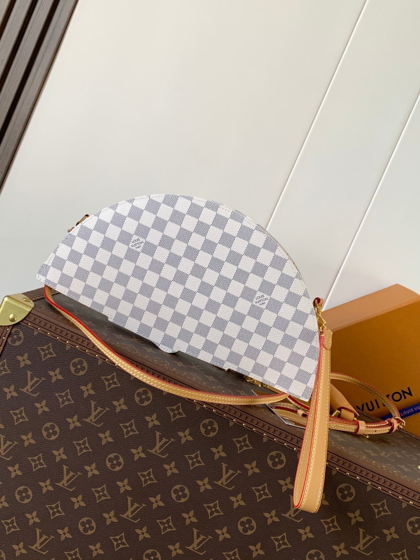 LV SS25 Fan Bag Grey White Damier Graphite 268345