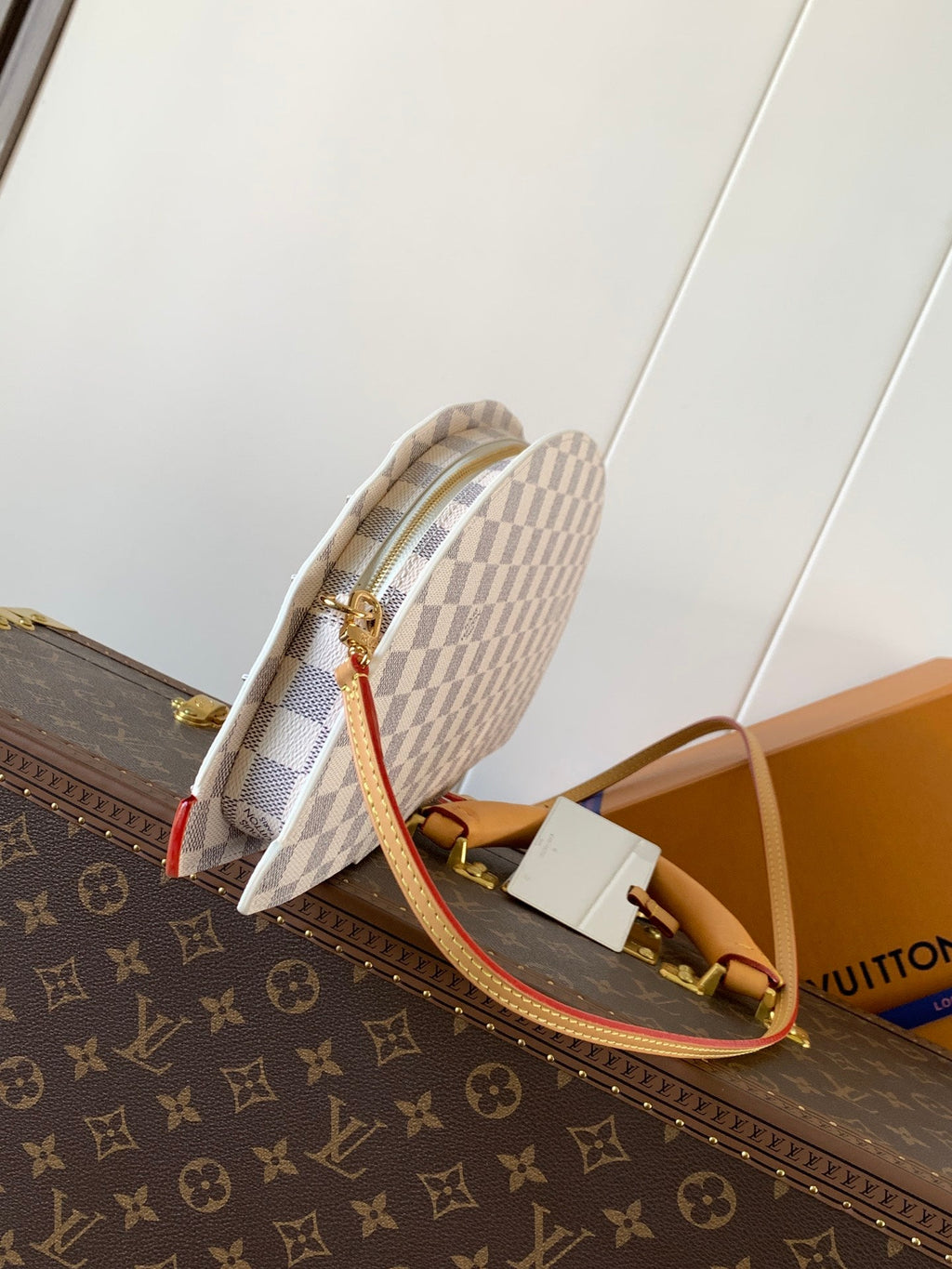 LV SS25 Fan Bag Grey White Damier Graphite 268345
