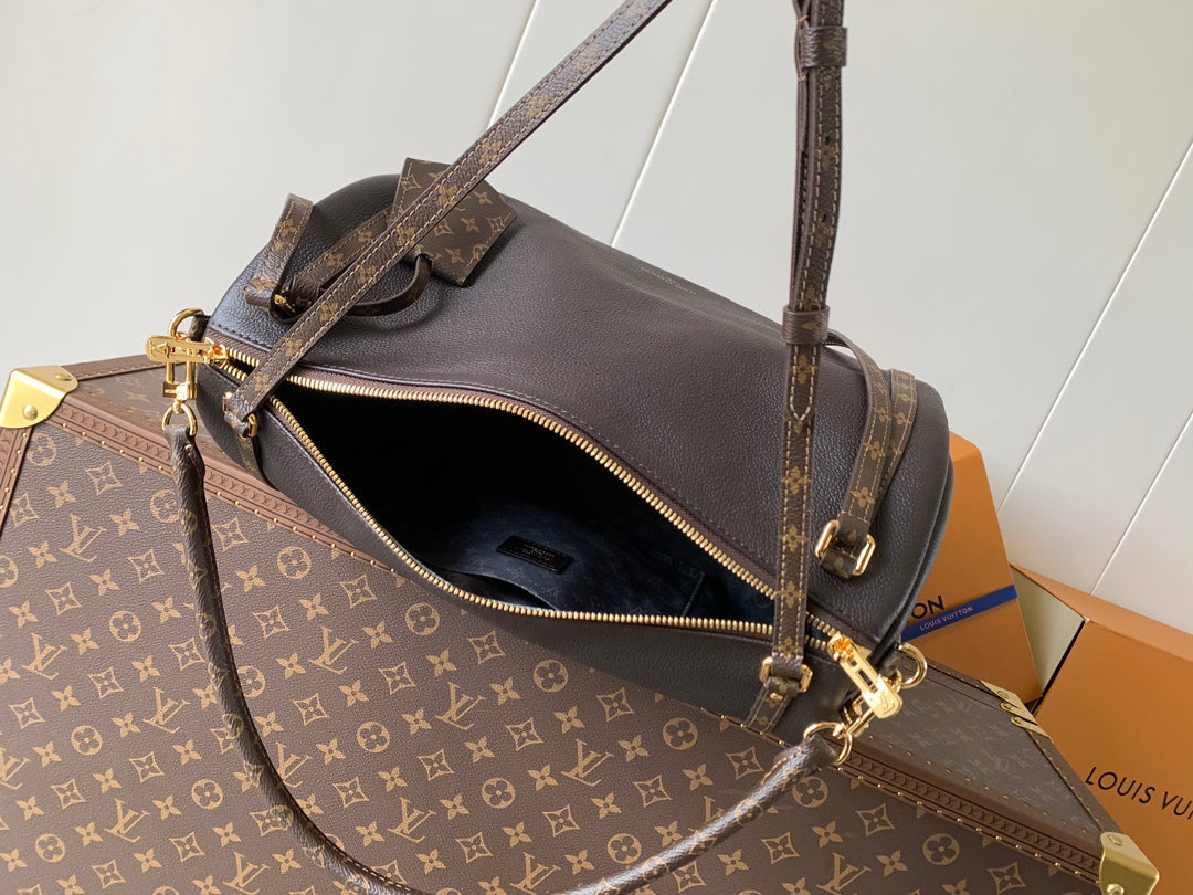 LV M26359 Express MM Handbag 36cm Black Cowhide GHW