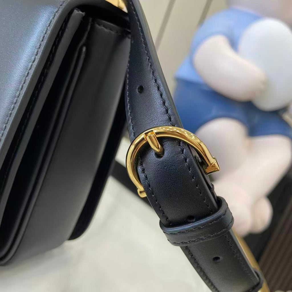 Gucci 25 Siena Bag 22.5cm  Black Gold Leather 292363