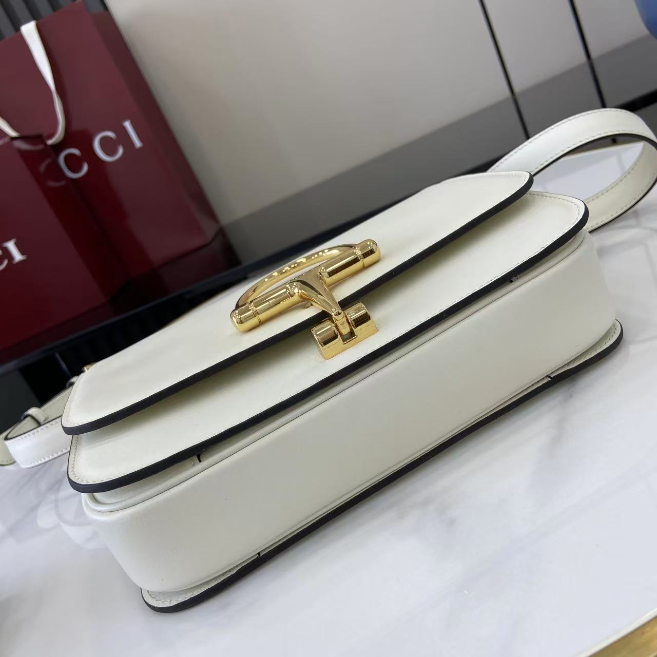 Gucci 25 Siena Bag 22.5cm White Gold Leather 292364