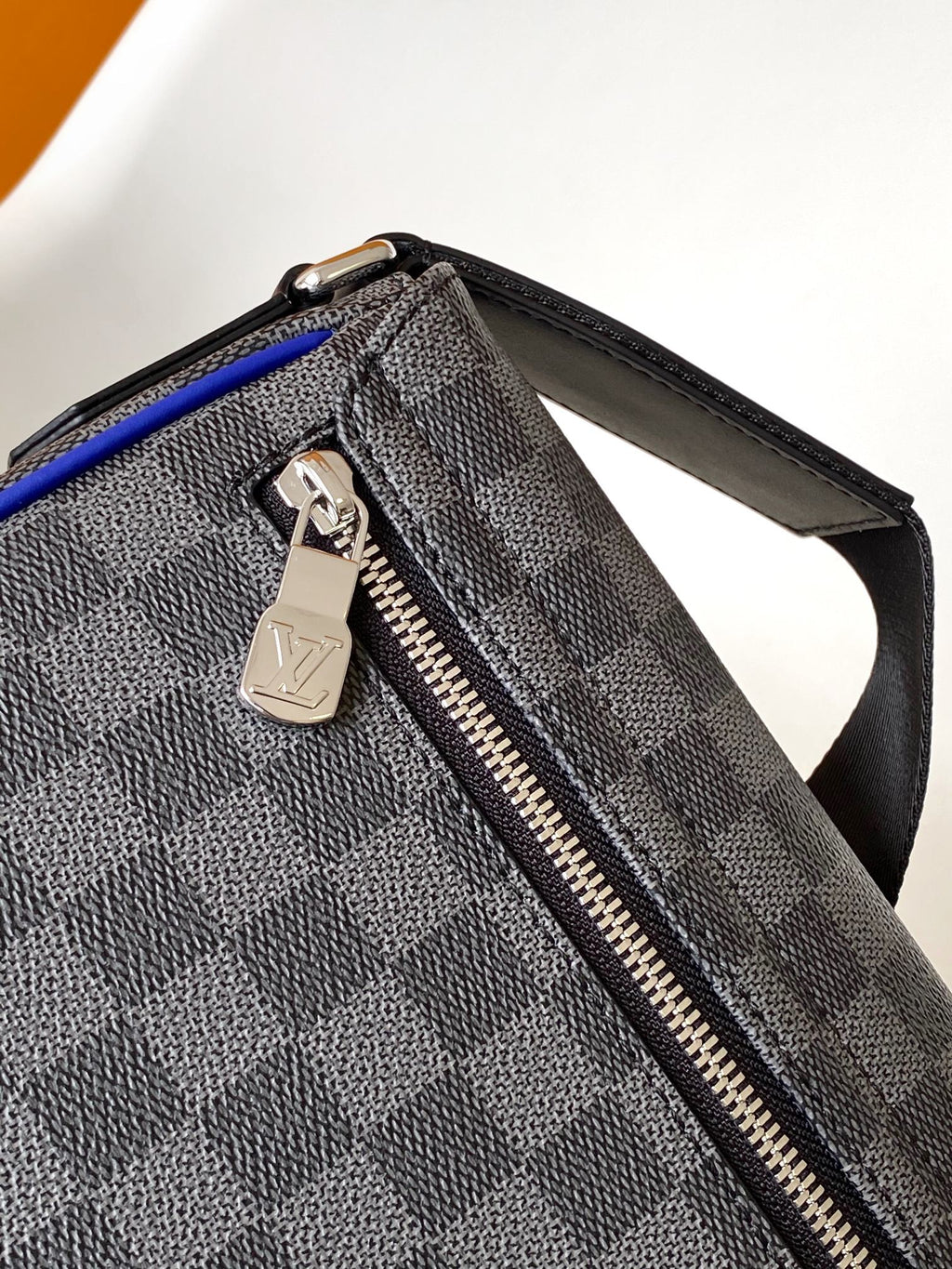 LV N00085 District Messenger Black Indigo Blue Damier Graphite Canvas 268780