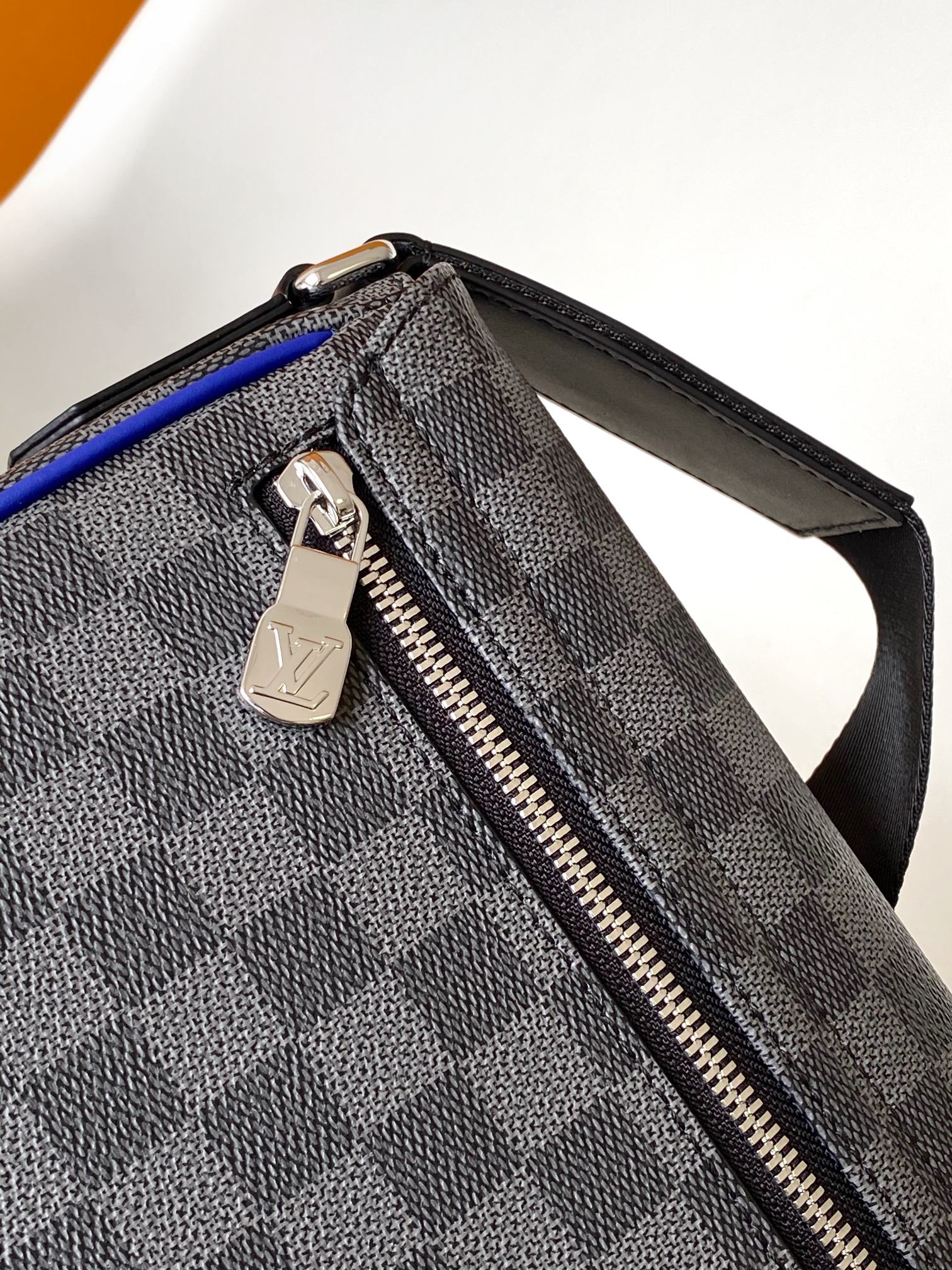 LV N00085 District Messenger Black Indigo Blue Damier Graphite Canvas 268780