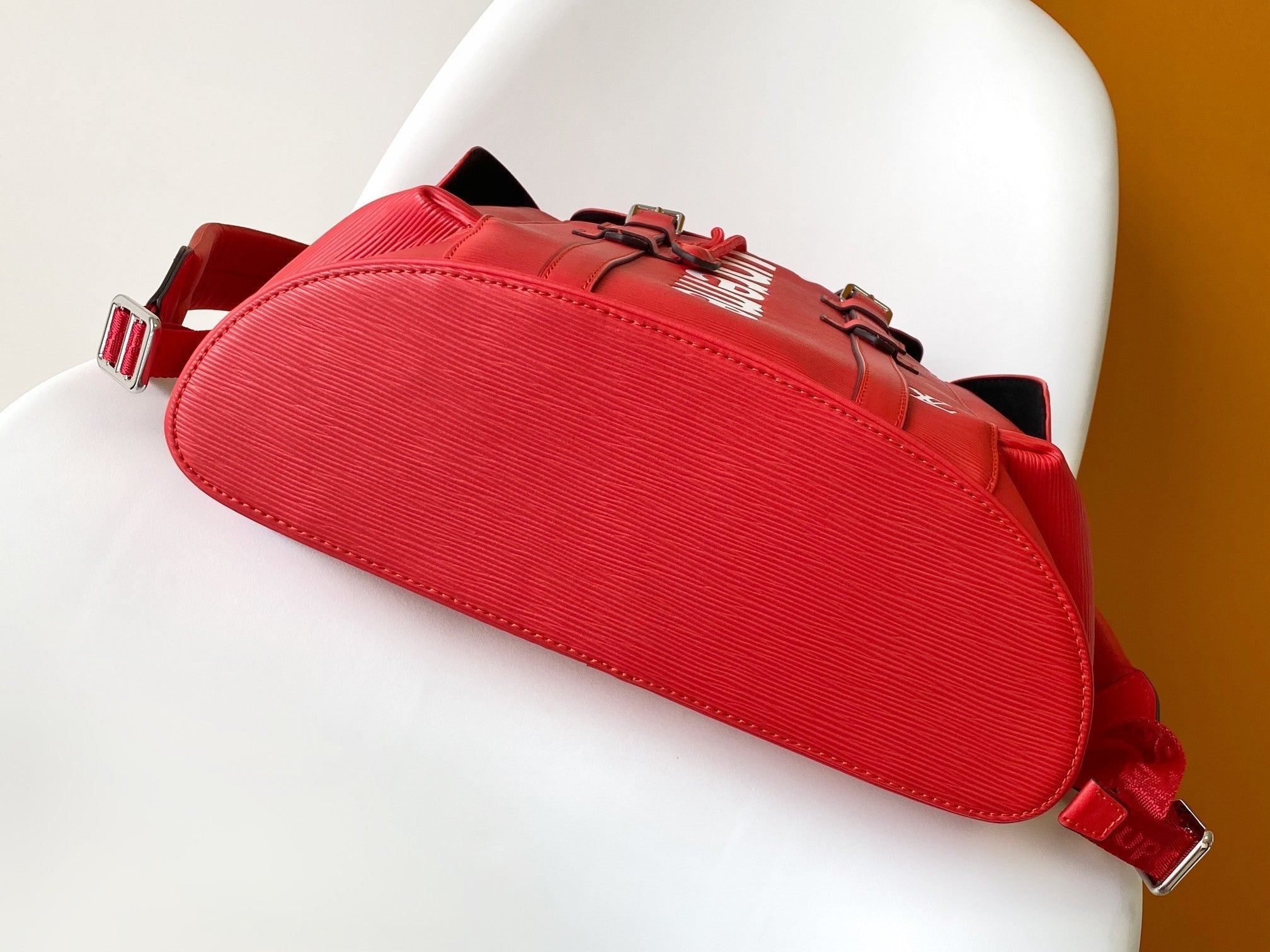 LV x Supreme Christopher Backpack Red Epi XL Cowhide 268773