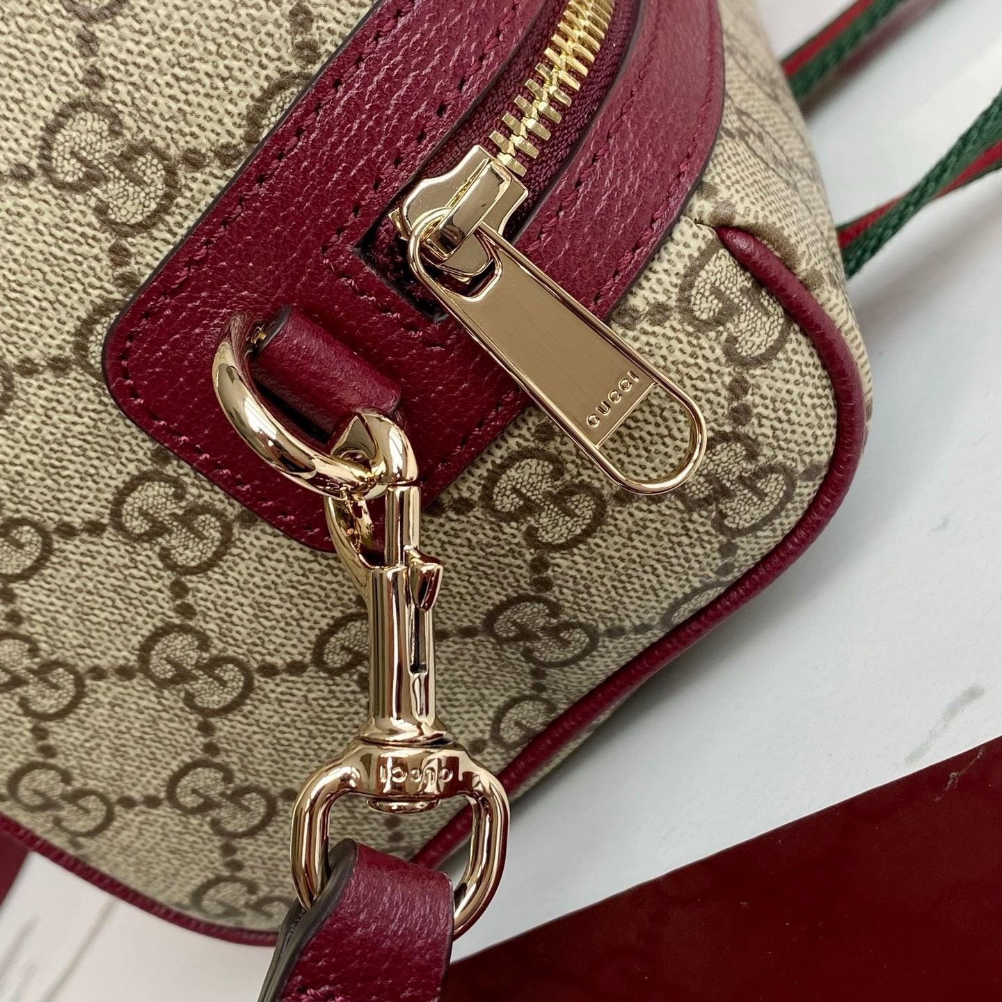 Gucci 25 GG Handbag 20cm  Beige mix Rosso Ancora Red Canvas Leather 286710