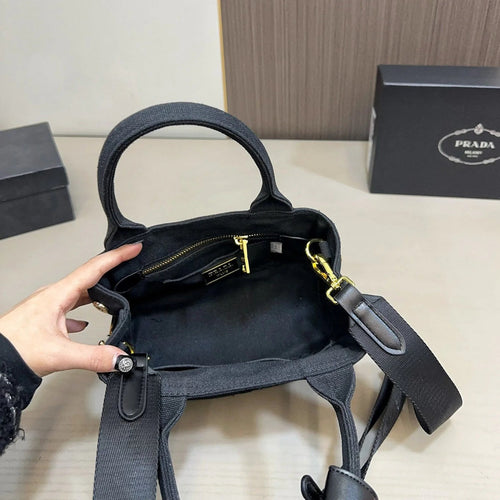 EMBOSSED LOGO TOTE BAG 30 IN BLACK FABIC